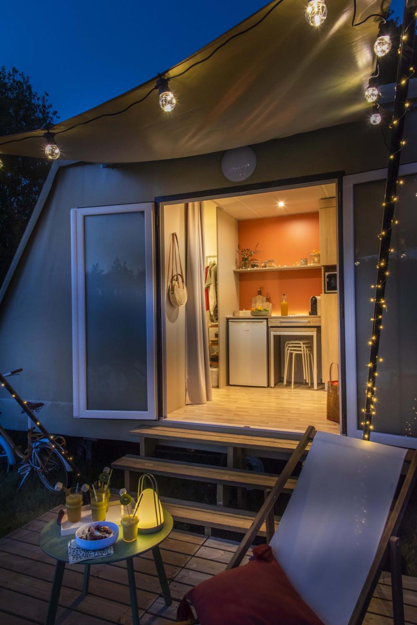 International Glamping Lago Di Bracciano トレヴィニャーノ・ロマーノ エクステリア 写真